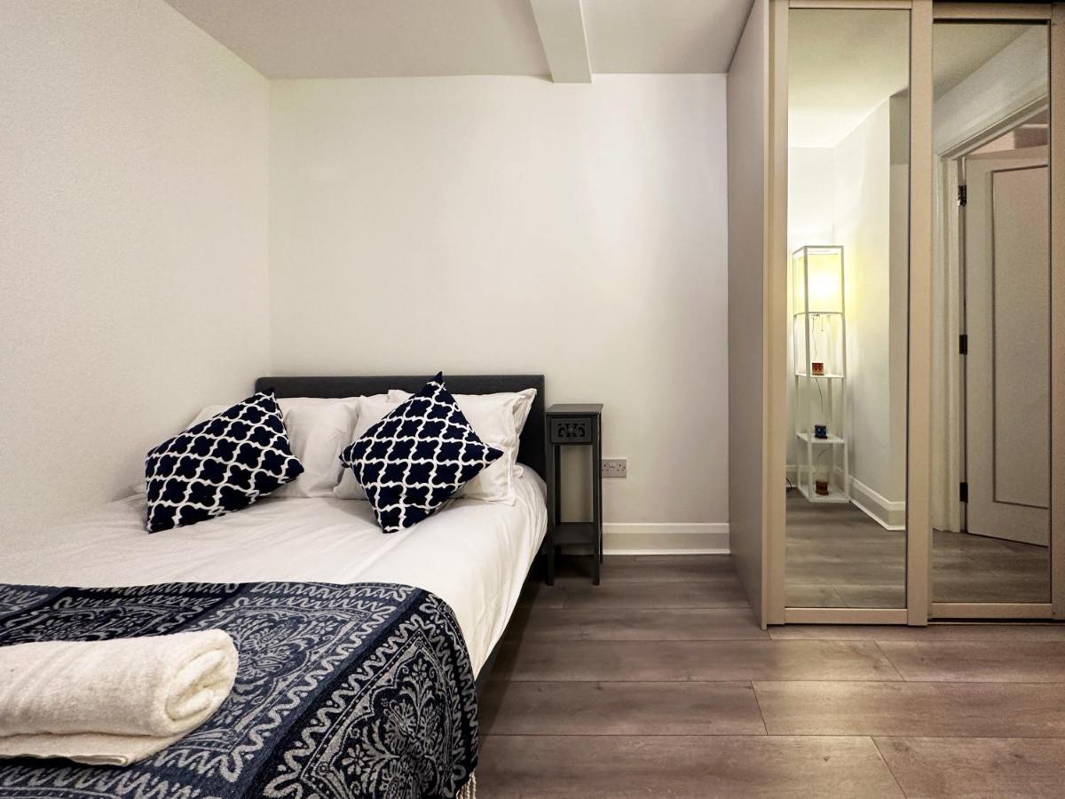 Chic Apartment In Mayfair ロンドン エクステリア 写真
