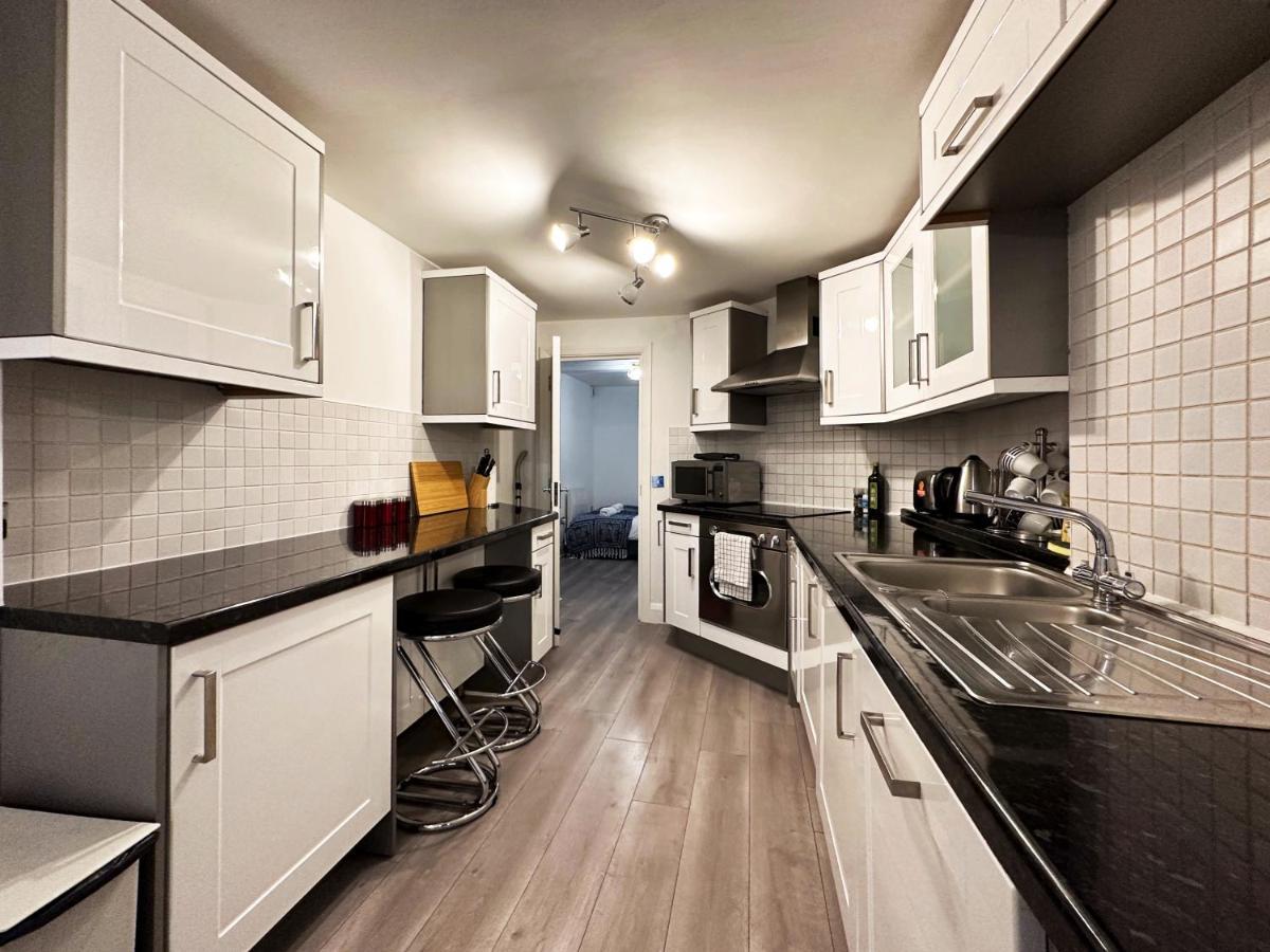 Chic Apartment In Mayfair ロンドン エクステリア 写真